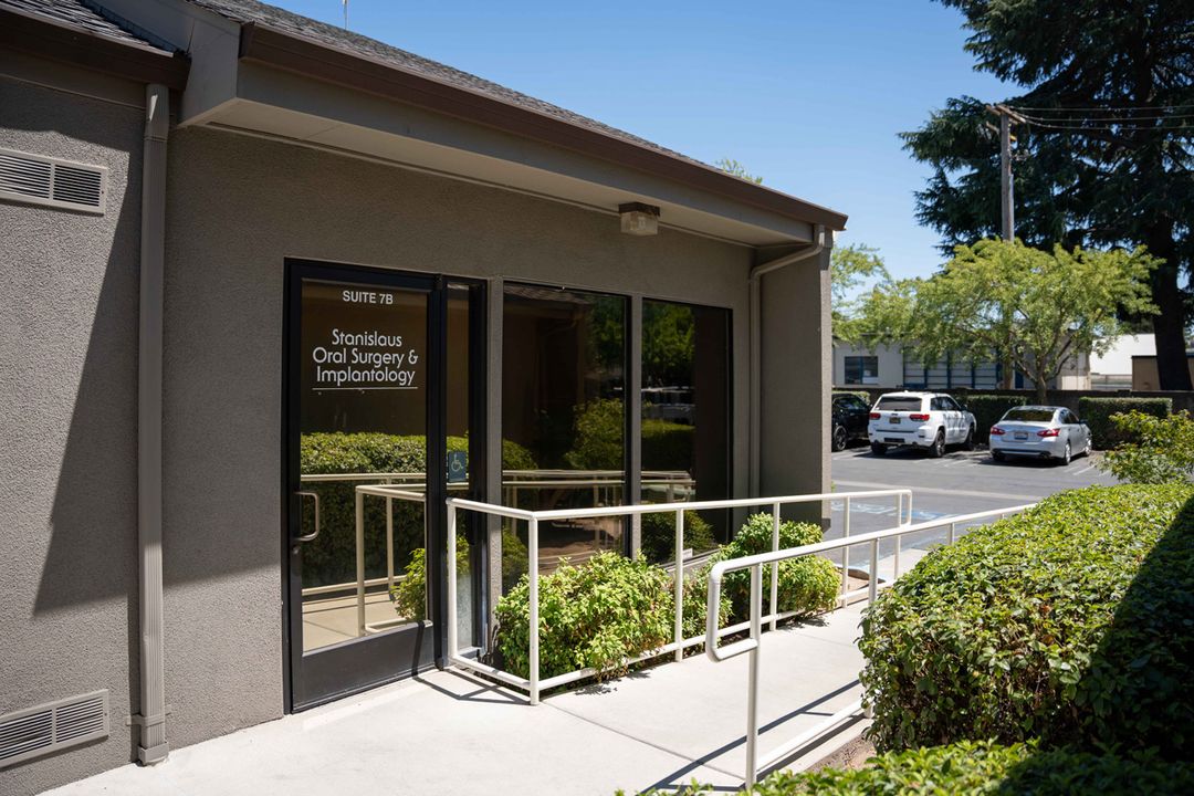 Oral Surgery Modesto, CA 95355 Bay Area OSM